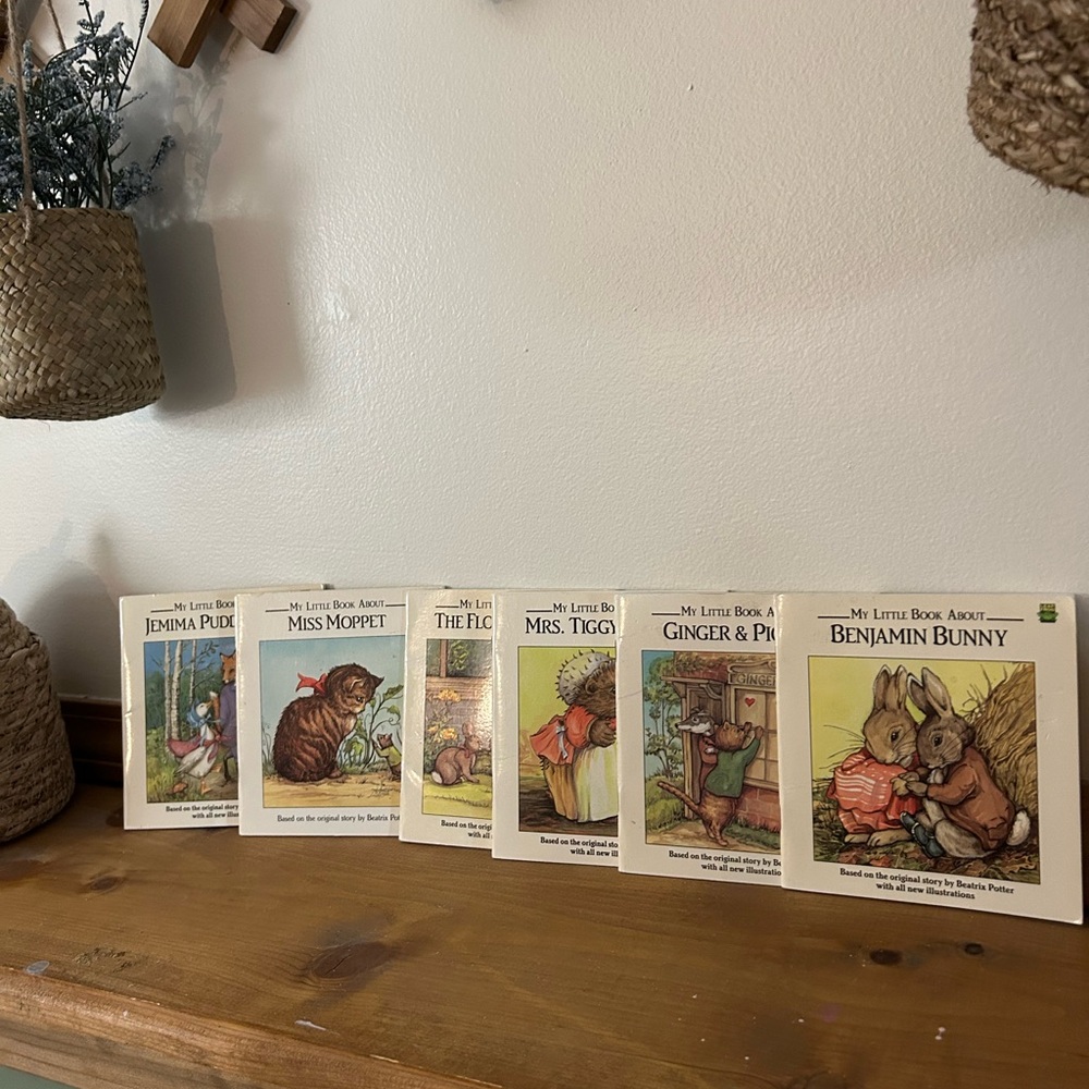 7 Vintage Beatrix potter books
